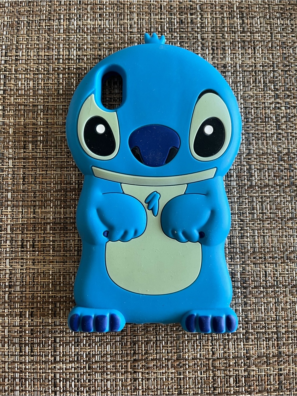 Cute Blue Stitch-Inspired Silicone Phone Case with Cream Belly